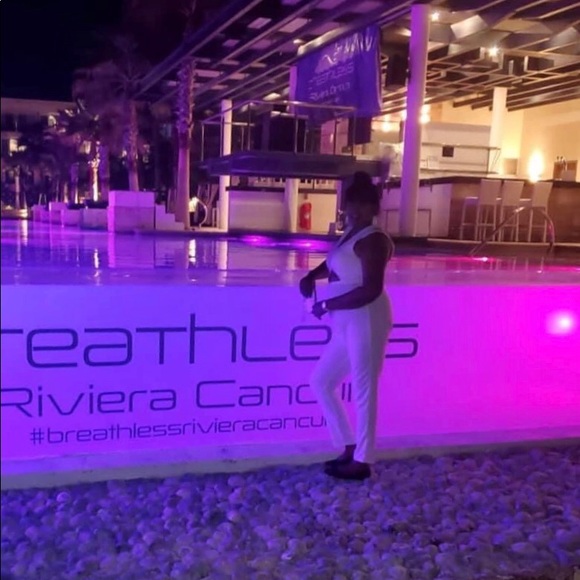 Sexy White Romper. Cut out on all the right places - Picture 3 of 4